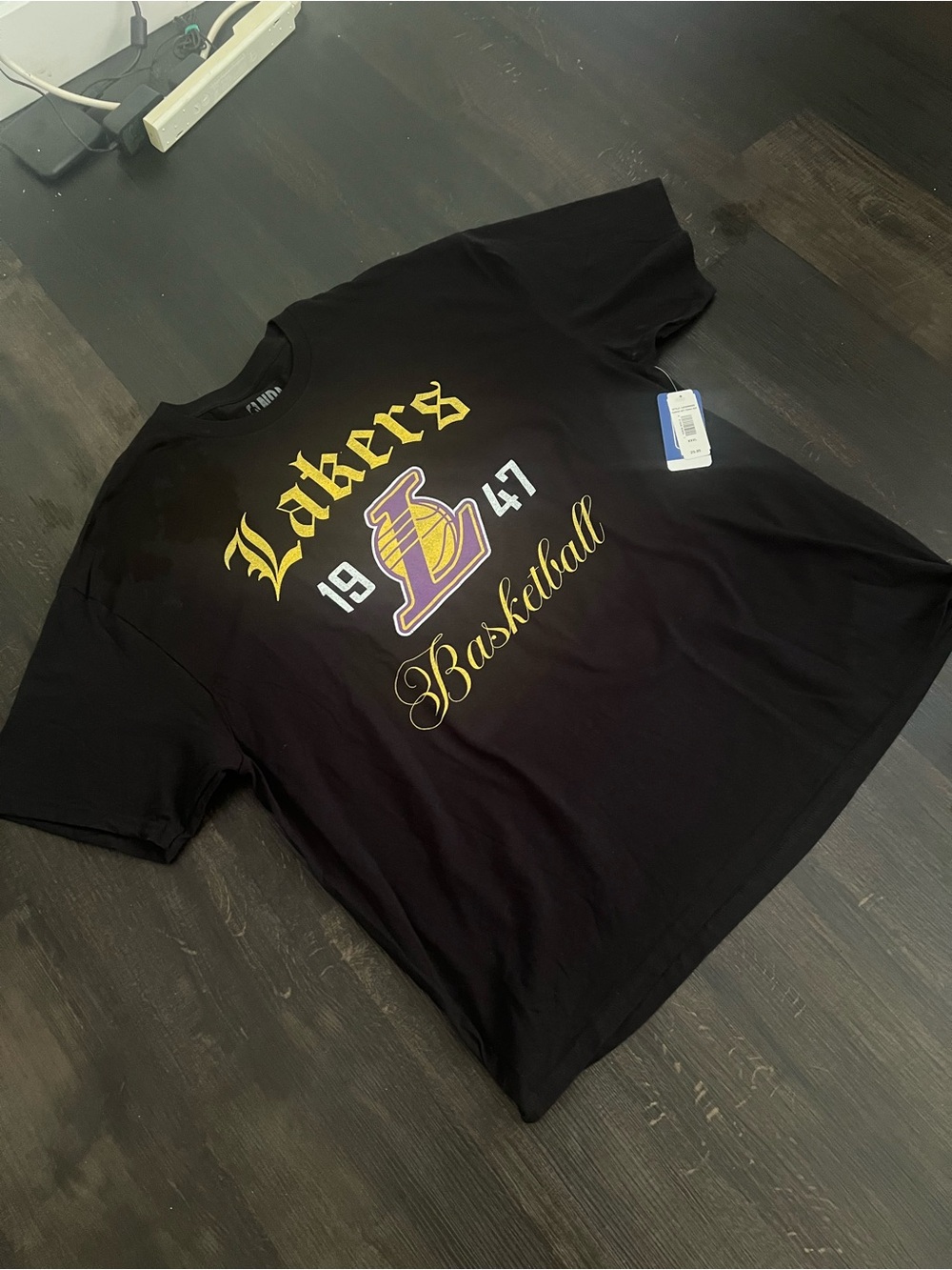NEW NBA Lakers T-shirt